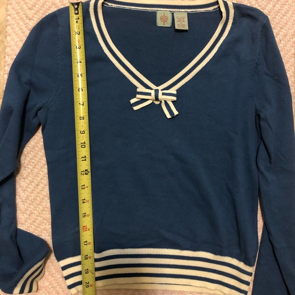 Anthropologie Sweater with 🎀 - Picture 5 of 7